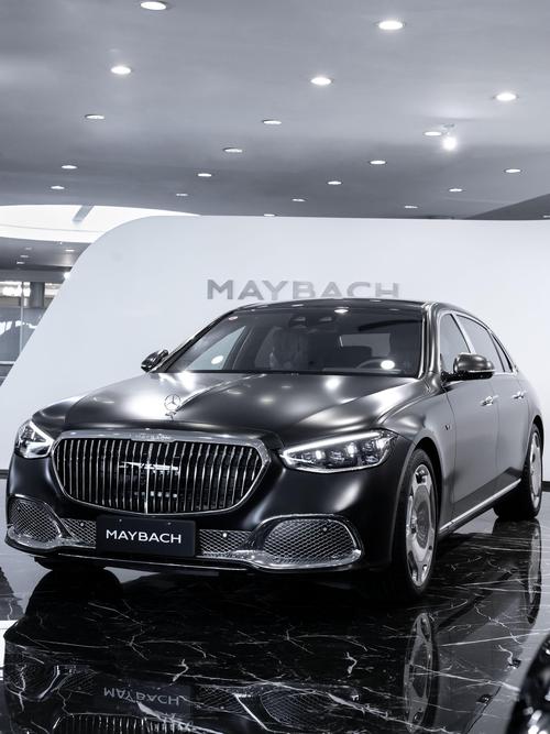 佛山42岚图汽车的售后服务让用户无忧出行，迈巴赫未来的豪华车趋势